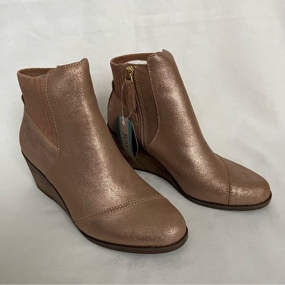 TOMS "Sadie" Rose Gold Metallic Leather Shoes Booties 6.5 - Picture 2 of 8